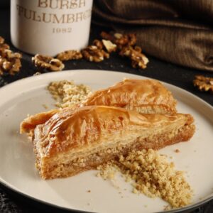 Bol Cevizli Havuç Dilim Baklava